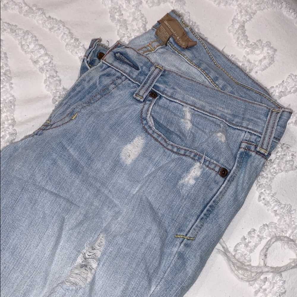Abercrombie & Fitch | Ripped Jeans - Picture 2 of 5